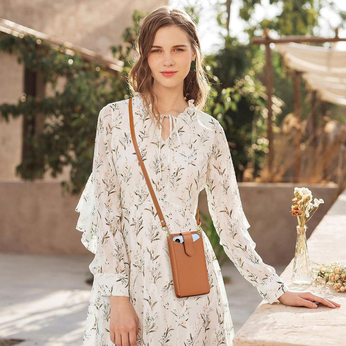 Small Crossbody Cell Phone Purse for Women Vegan Leather Crossbody Phone Bag with RFID Card Slots Adjustable Strap