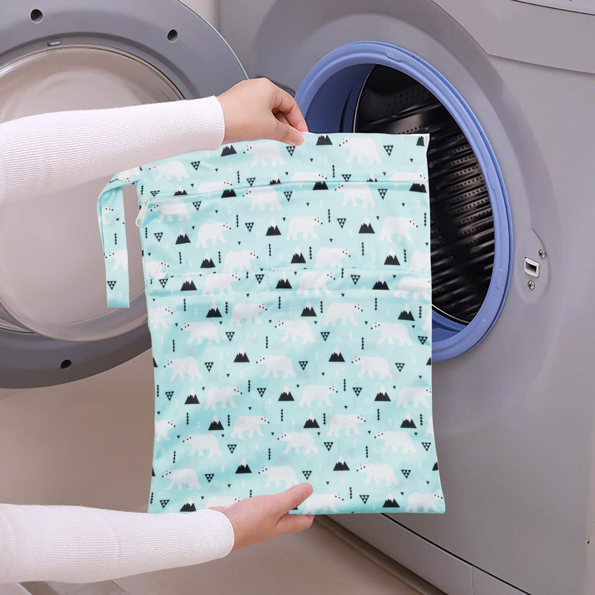 5Pcs Waterproof Reusable Diaper Baby Cloth Wet Dry Bags with 2 Zippered Pockets Travel Beach Pool Bag with Polar Bear Dinosaur Animal Alphabet Crocodile Pattern (3 Sizes)