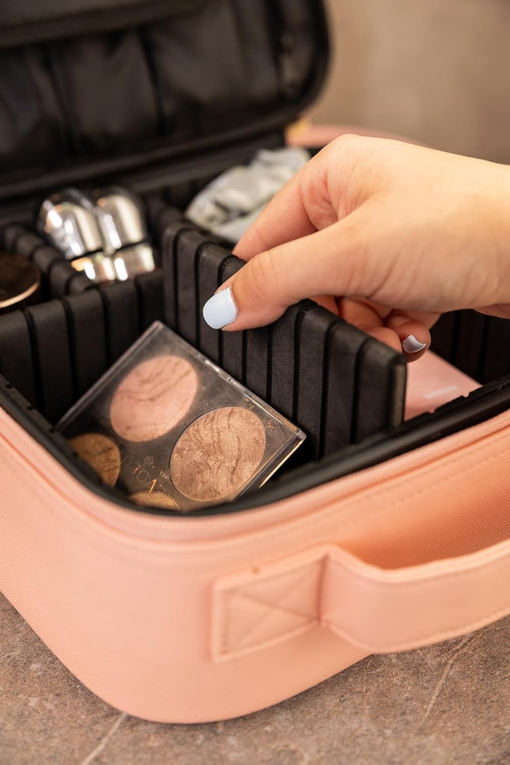 Makeup Bag Travel Case, Not-Made In China, Hard Train Case for Cosmetics, Portable Beauty Artists Organizer, Storage Box With Adjustable Dividers For Make Up and Brushes, Small Marble