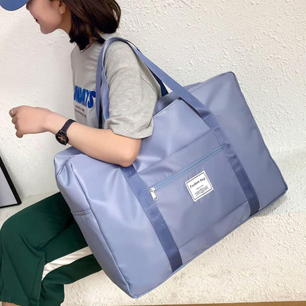 Travel Bag for Women Expandable Weekender Overnight Bag Carry on Sports Tote Gym Bag Waterproof Foldable Duffel Bag (Purple)