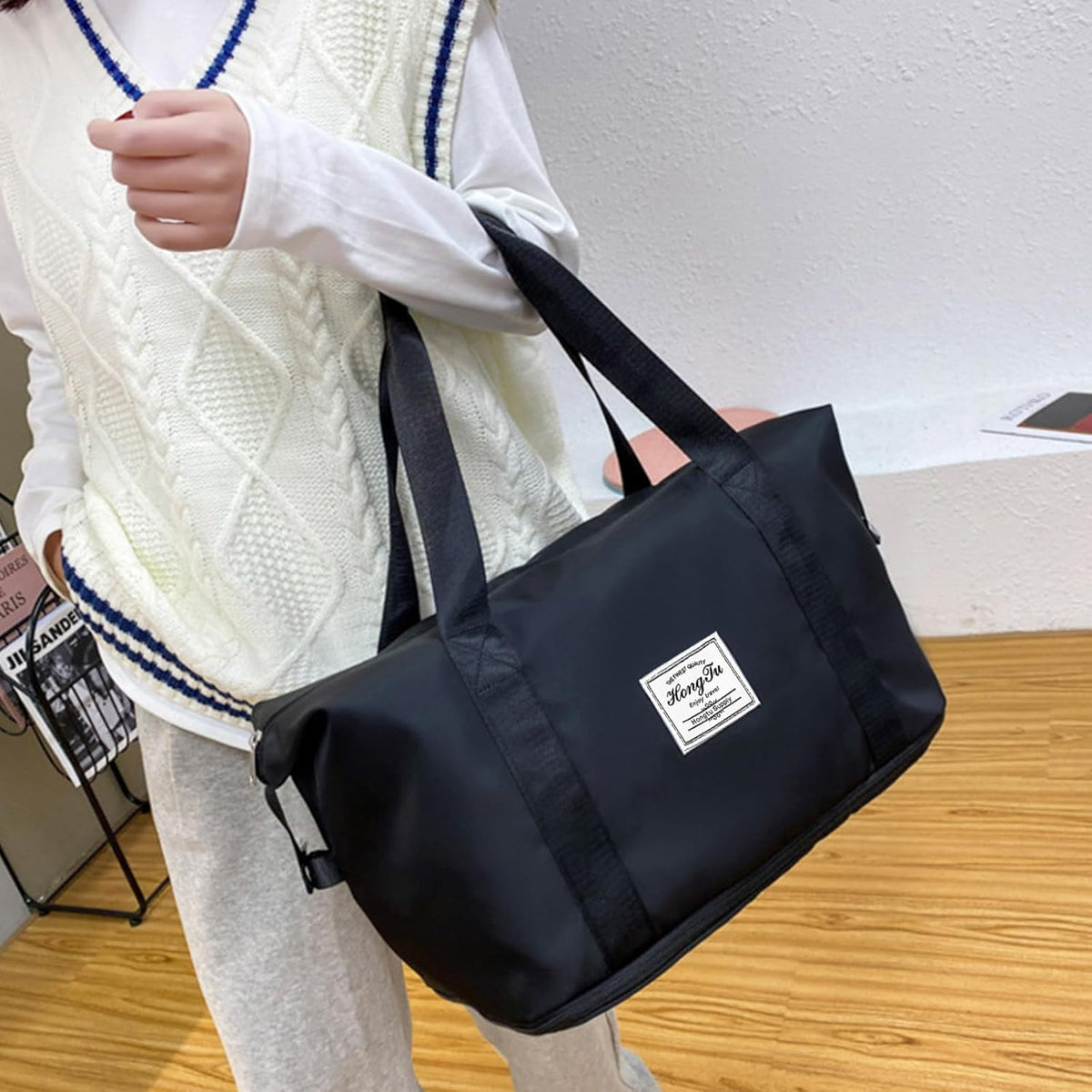 Travel Bag for Women Expandable Weekender Overnight Bag Carry on Sports Tote Gym Bag Waterproof Foldable Duffel Bag (Purple)
