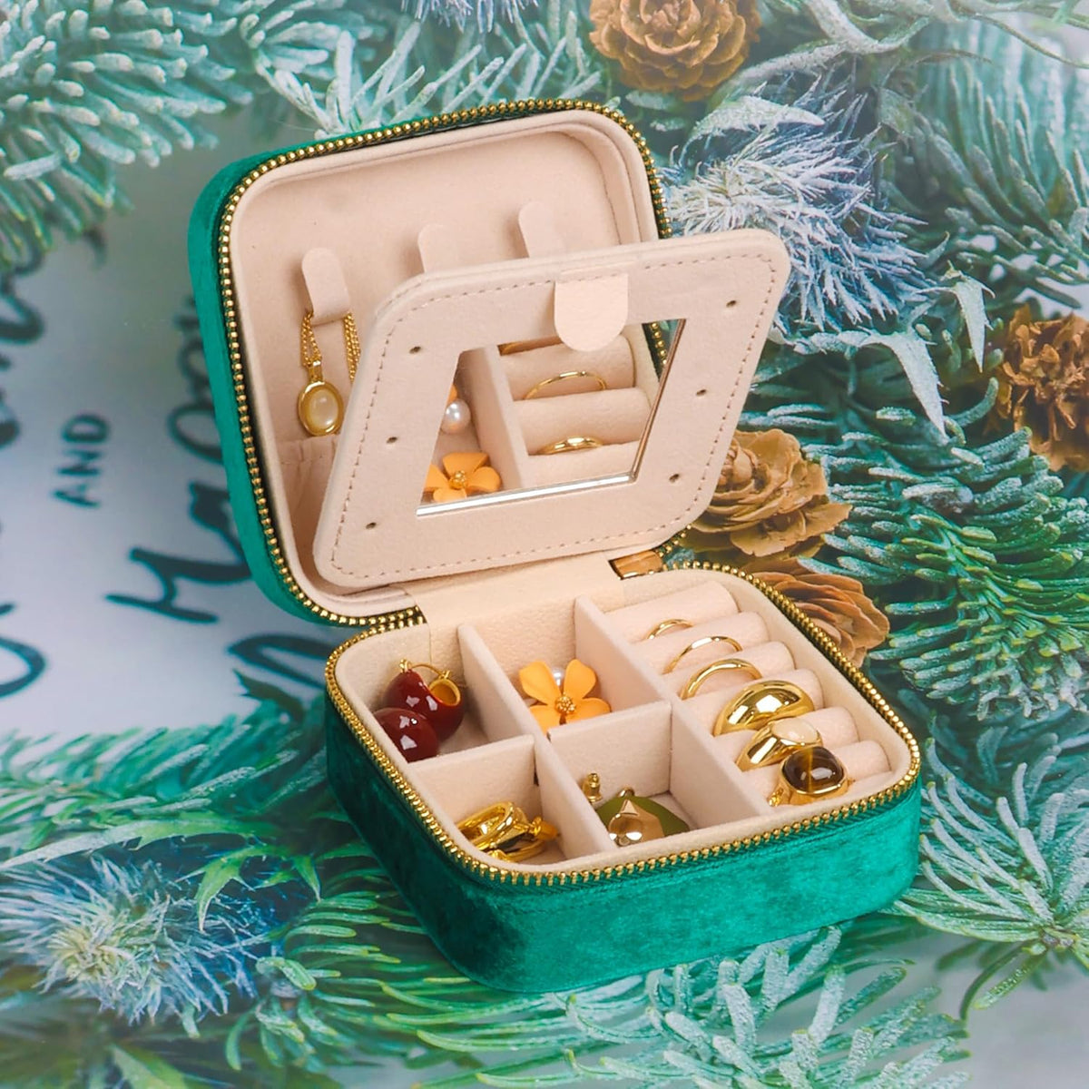 Travel Jewelry Case Box Organizer with Mirror, Jewelry Storage,Green,1 Pcs