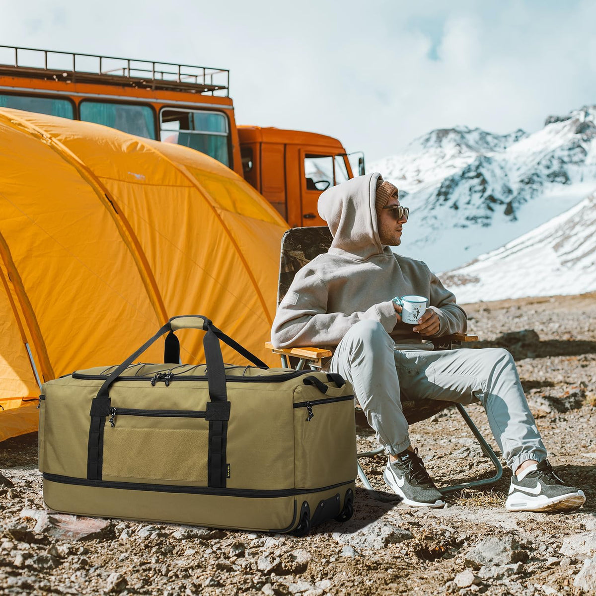 Collapsible Duffle Bag with Wheels 130-170L Extra Large Expandable Travel Duffel Bag for Men Women Heavy Duty Military Duffle Bag for Camping Rolling Foldable Carry On Luggage, Brown